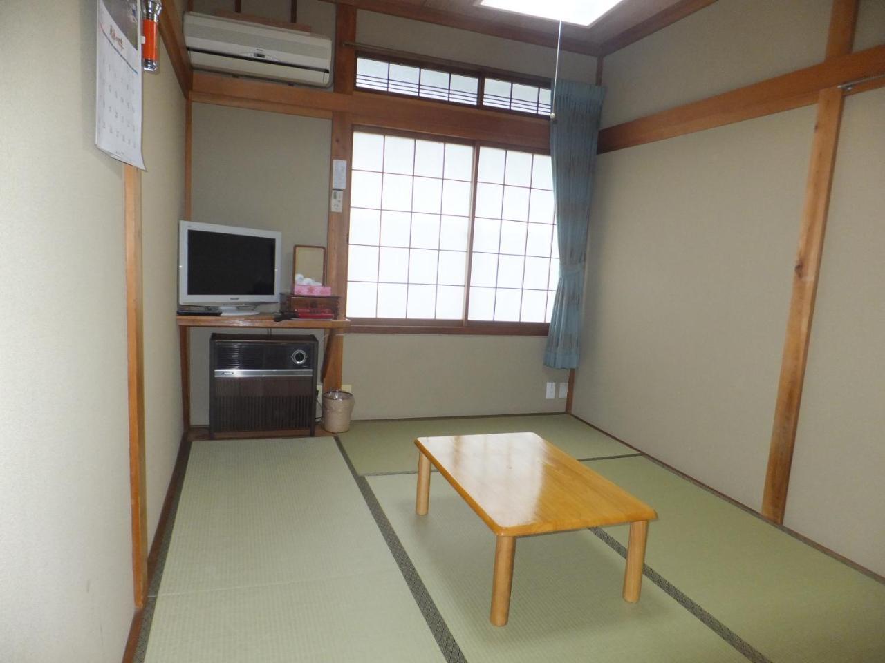 Minshuku Iwatakan Takayama  Exterior photo